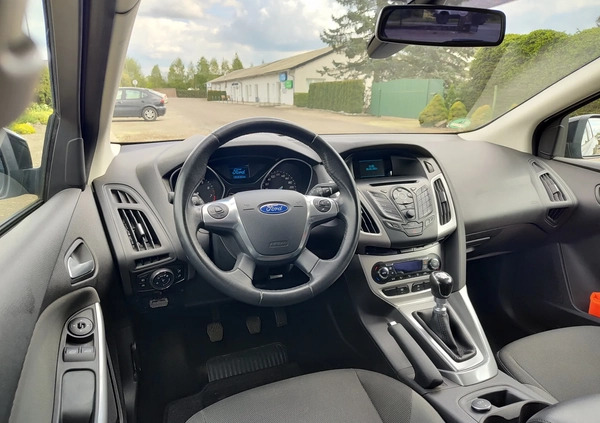 Ford Focus cena 23900 przebieg: 185000, rok produkcji 2014 z Szczecin małe 254